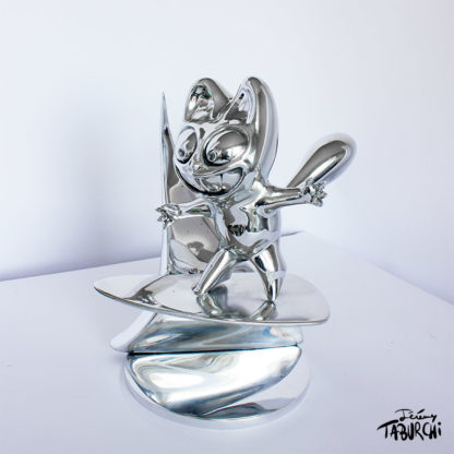 Surfin'Chat Rose sculpture