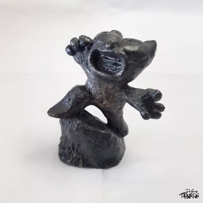 A bronze figurine of Jérémy Taburchi