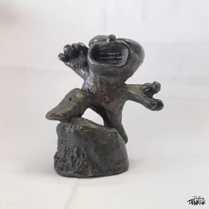 A bronze figurine of Jérémy Taburchi